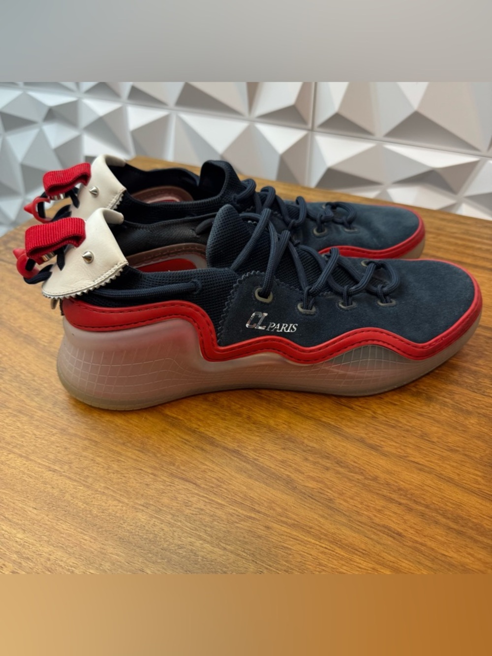 Christian Louboutin Arpoador
Donna Suede Shoes Mens 43 /
US 10 Blue Sneakers